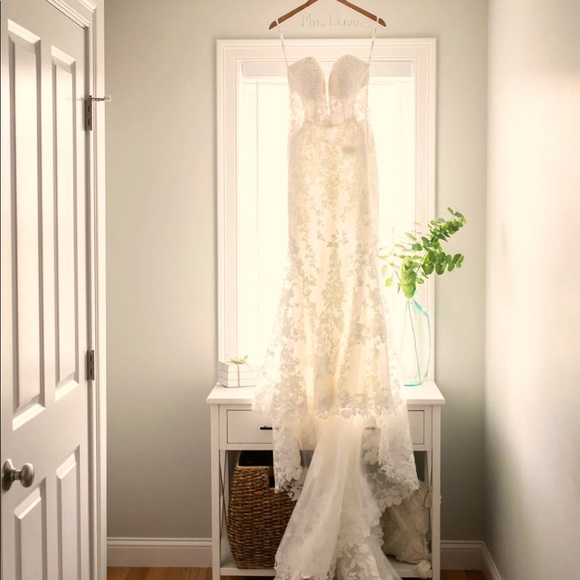 Martina Liana Wedding Dress Style 1103 - Brand New - Never Worn - Picture 5 of 15